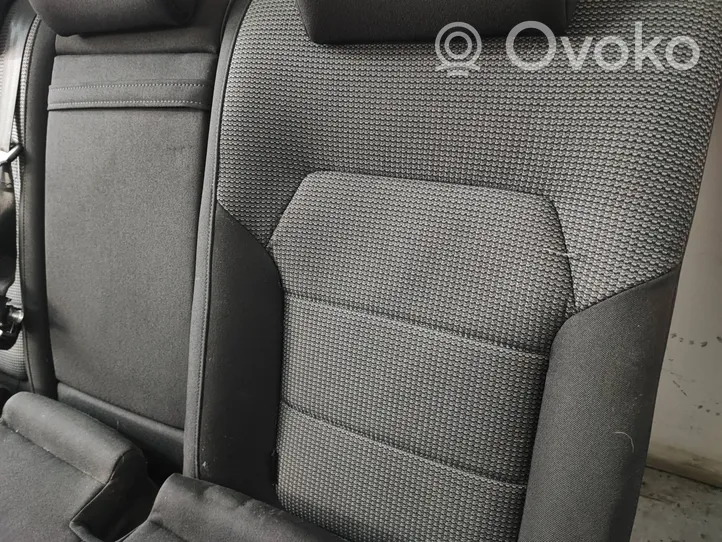 Volkswagen PASSAT B7 Juego del asiento 