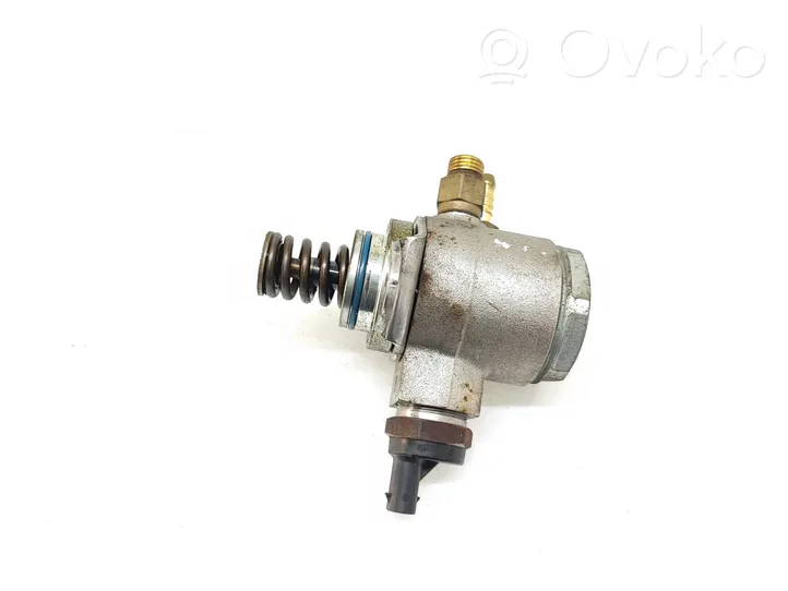 Volkswagen PASSAT B7 Fuel injection high pressure pump 03C127026E