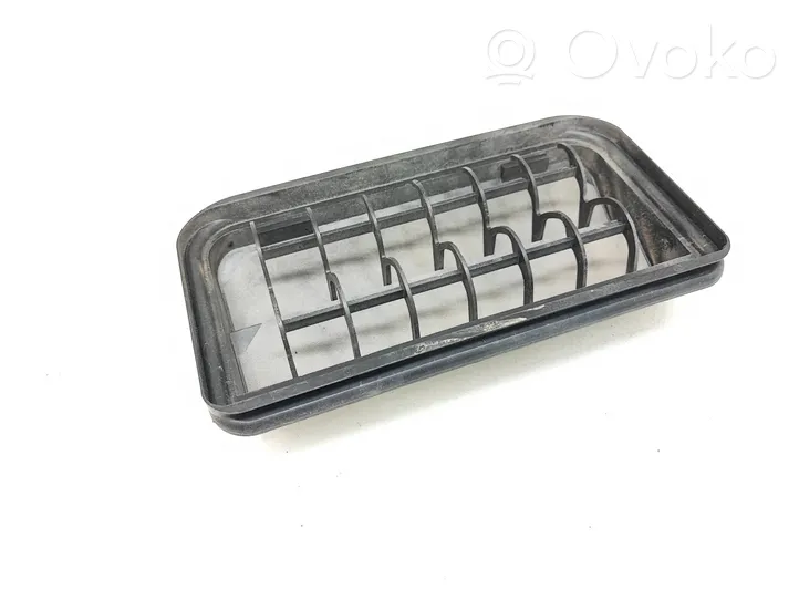 Volkswagen PASSAT B7 Quarter panel pressure vent 3C0819465