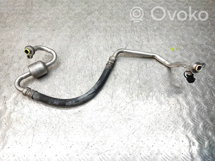 Volvo V40 Ilmastointilaitteen putki (A/C) 