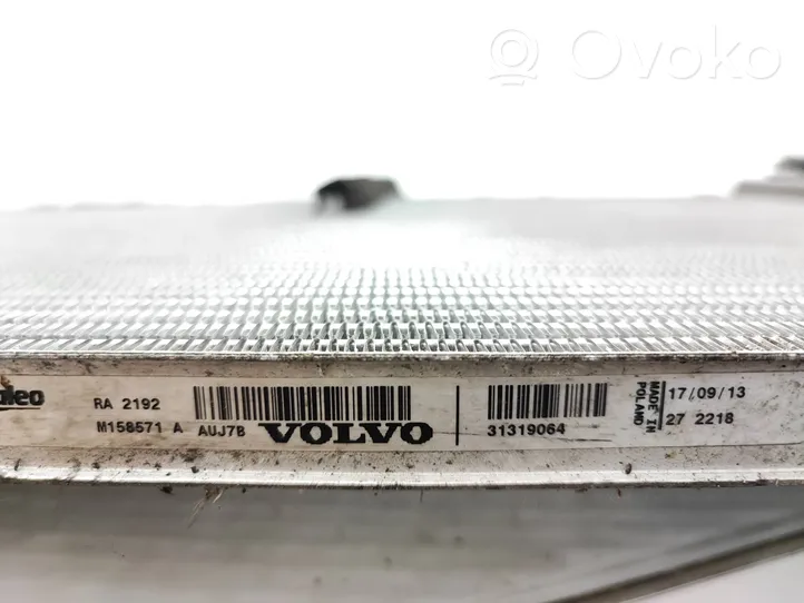Volvo V40 Jäähdyttimen lauhdutin 31319064