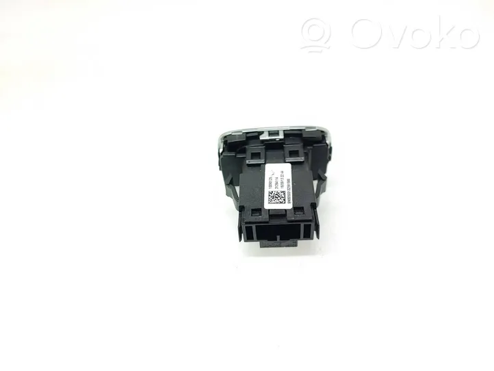 Volvo V40 Bouton poussoir de démarrage du moteur 31394114