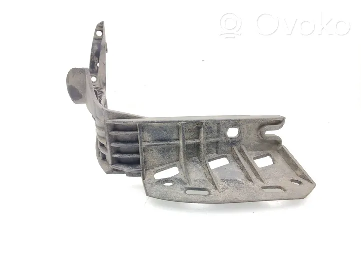 Volkswagen Transporter - Caravelle T5 Support de pare-chocs arrière 7H0807394C