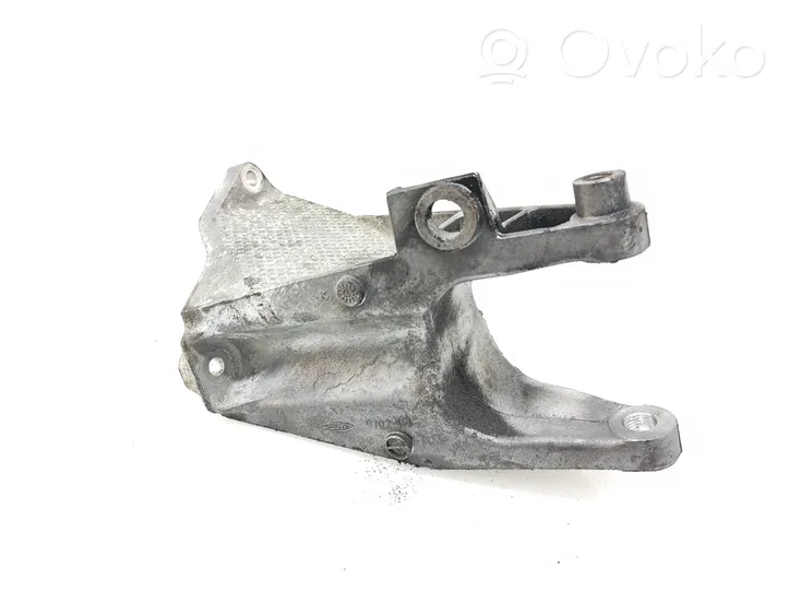 Volkswagen Transporter - Caravelle T5 Engine mounting bracket 7E0199343