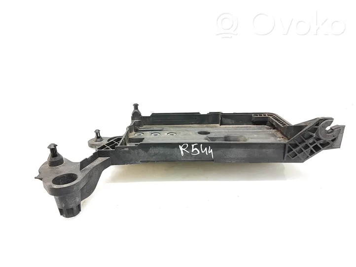 Audi A3 S3 8V Batteriegestell 5Q0915331J