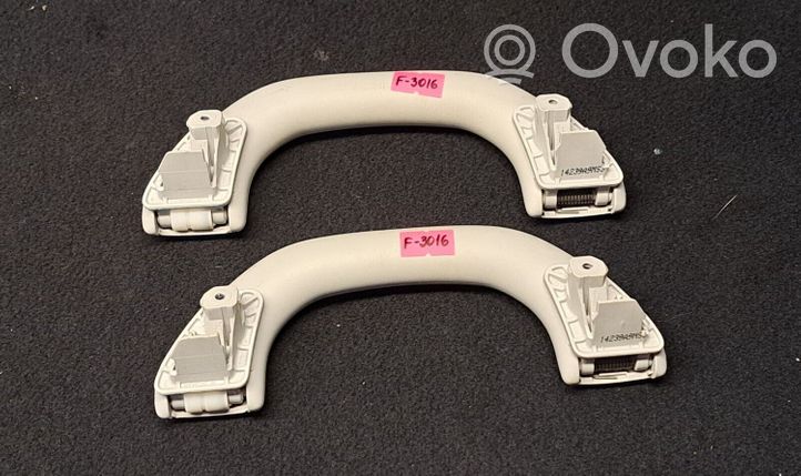 Volkswagen Golf VI Un set di maniglie per il soffitto 1K0857607N