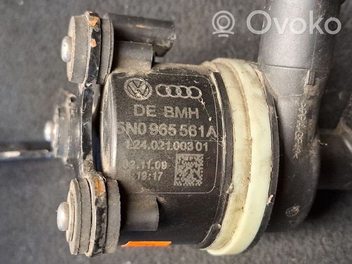 Volkswagen Caddy Pompe à eau de liquide de refroidissement 5N0965561A