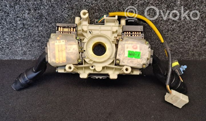 SsangYong Actyon Interruptor/palanca de limpiador de luz de giro 8590009113