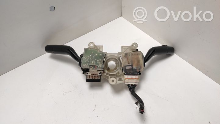 Mazda 323 Commodo de clignotant GE6T17B366