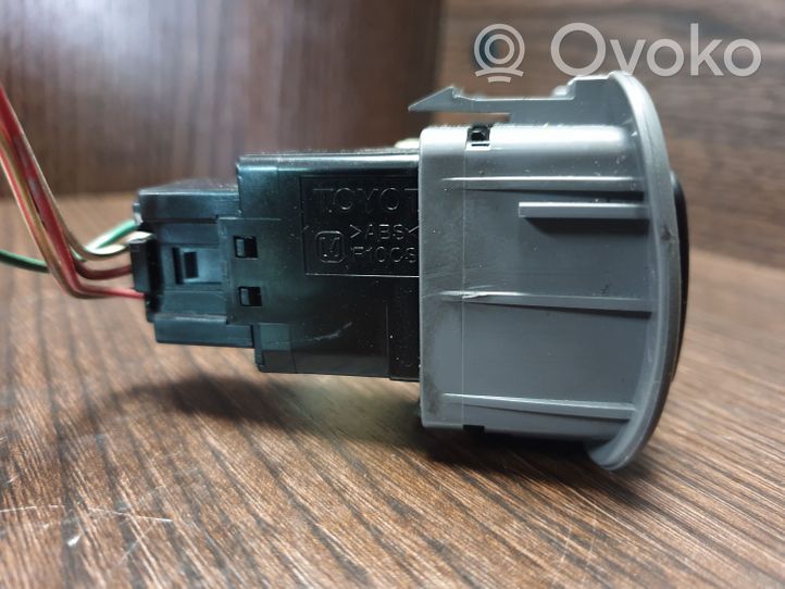 Toyota Yaris Light switch 777197