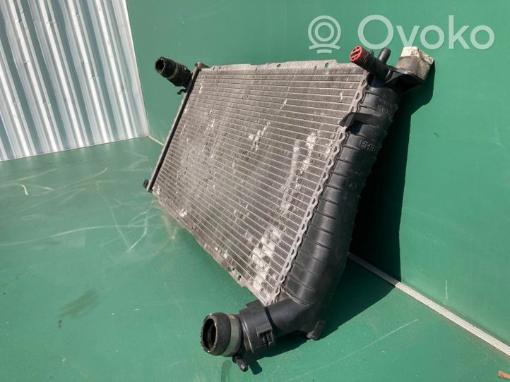 BMW 5 E39 Radiatore di raffreddamento 22473450