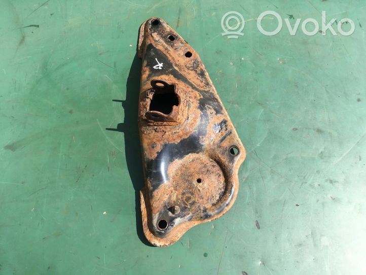 Citroen Berlingo Staffa di rinforzo per l’ammortizzatore anteriore 514240