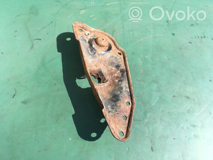 Citroen Berlingo Staffa di rinforzo per l’ammortizzatore anteriore 514240