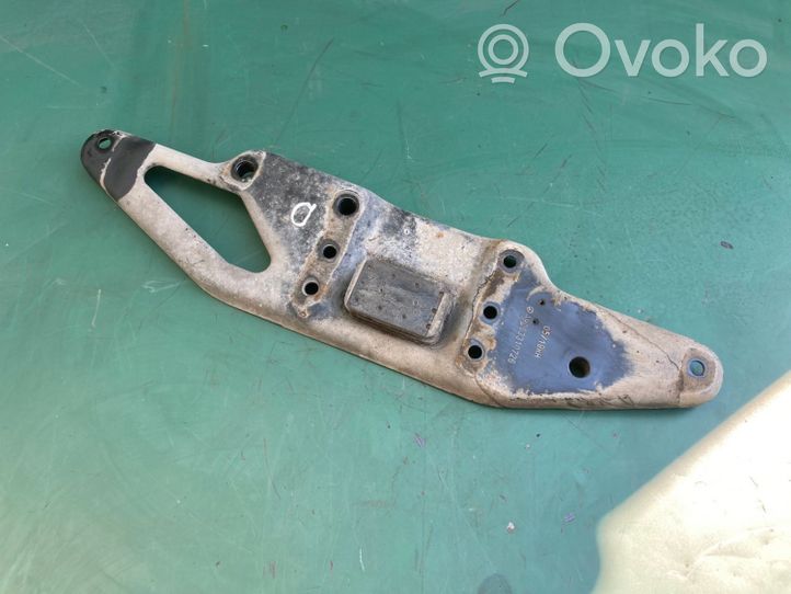 Mercedes-Benz Sprinter W906 Altra parte della sospensione anteriore 9063310726