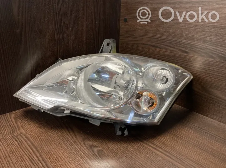 Mercedes-Benz Vito Viano W639 Lampa przednia A6398201861