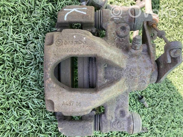 Opel Movano B Rear brake caliper 95520451