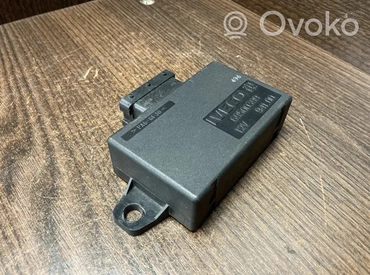 Iveco Daily 4th gen Oven keskuslukituksen ohjausyksikön moduuli 69500399