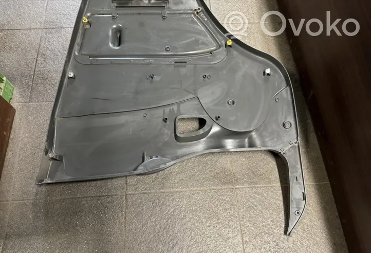 Iveco Daily 3rd gen Rivestimento del pannello della portiera anteriore 500339318