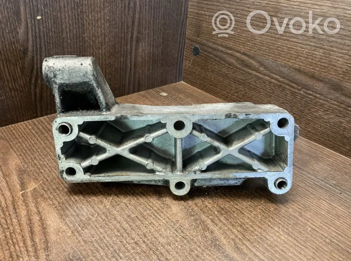 Iveco Daily 3rd gen Supporto di montaggio del motore 504050580