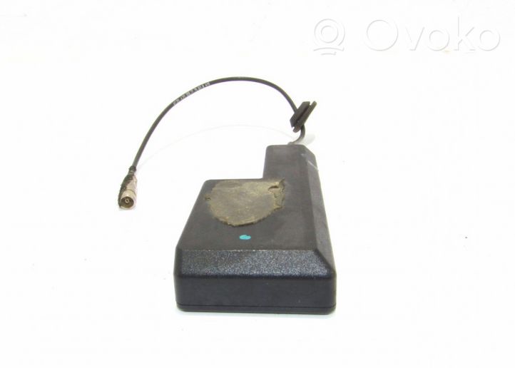 Mercedes-Benz E W211 Radio antenna 