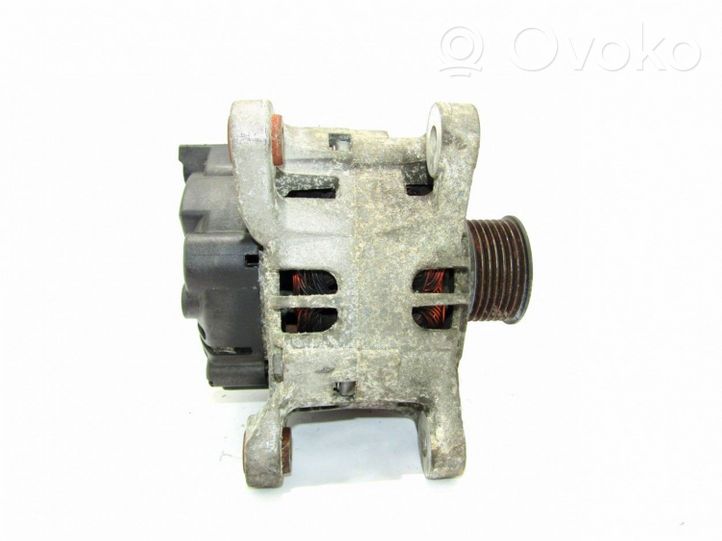 Renault Twingo II Generatore/alternatore 