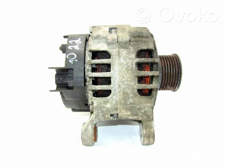 Renault Twingo II Generatore/alternatore 