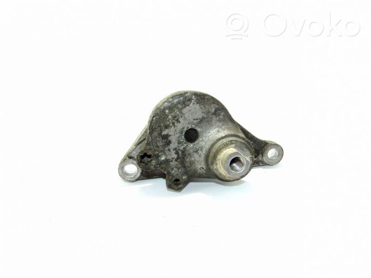 Opel Vivaro Alternator belt tensioner 