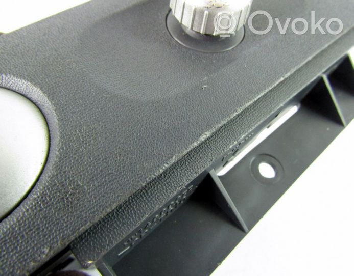 Mitsubishi Colt Przycisk regulacji lusterek bocznych 