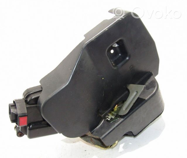 KIA Opirus Rear door lock 