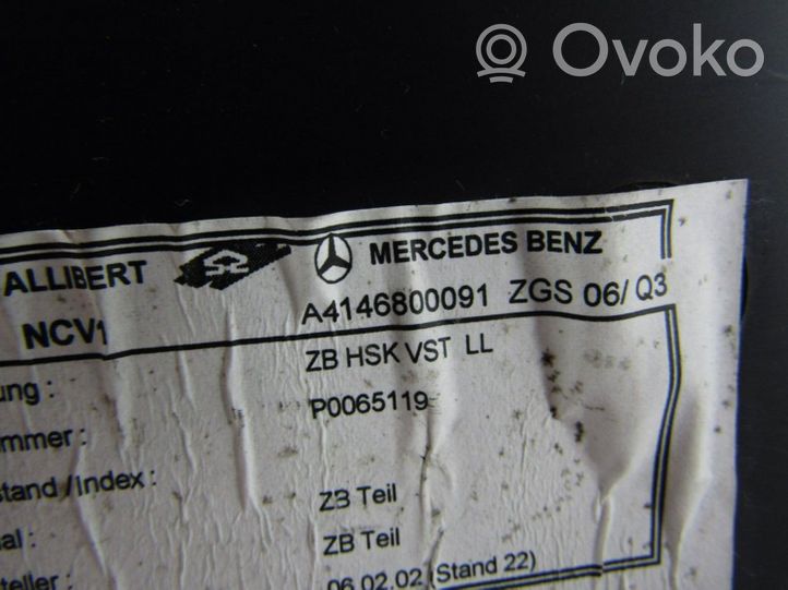 Mercedes-Benz Vaneo W414 Glove box 