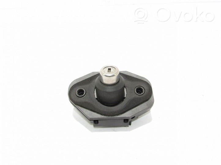 BMW 7 F01 F02 F03 F04 Serratura portiera di carico 