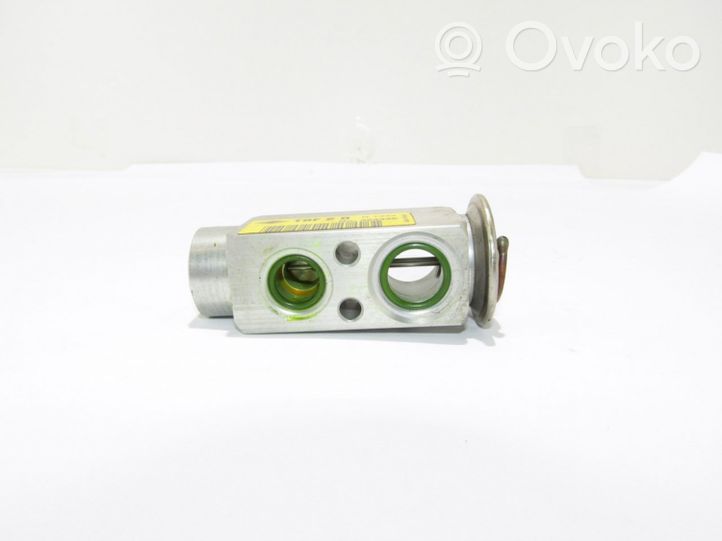 Opel Astra H Air conditioning (A/C) expansion valve 