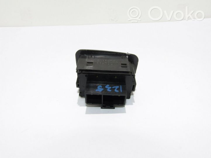 Subaru Forester SF Wing mirror switch 