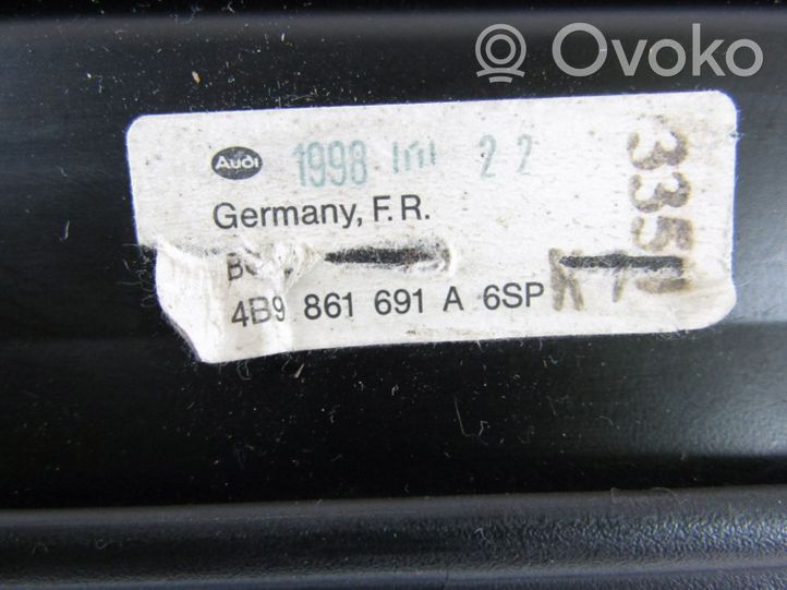 Audi A6 S6 C5 4B Bagažinės pertvara 