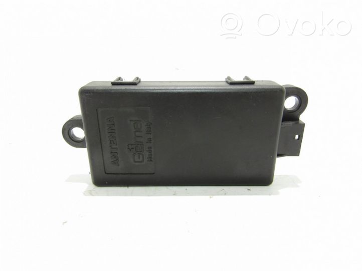 BMW 1 E82 E88 Boîtier module alarme 