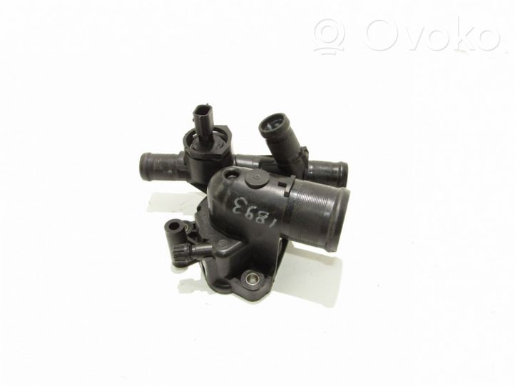 Nissan X-Trail T30 Boîtier de thermostat 