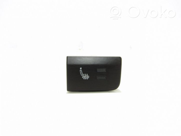 Volkswagen Polo V 6R Seat heating switch 