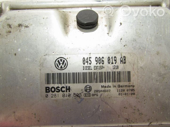 Volkswagen Polo III 6N 6N2 6NF Moottorin ohjainlaite/moduuli 