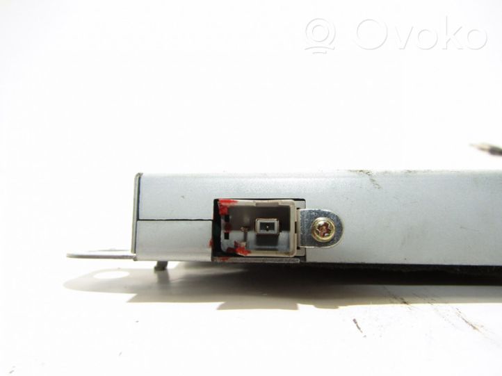 Chevrolet Captiva Aerial antenna amplifier 