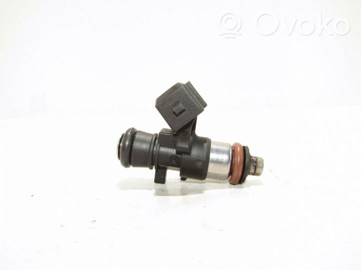 Renault Twingo II Injecteur de carburant 