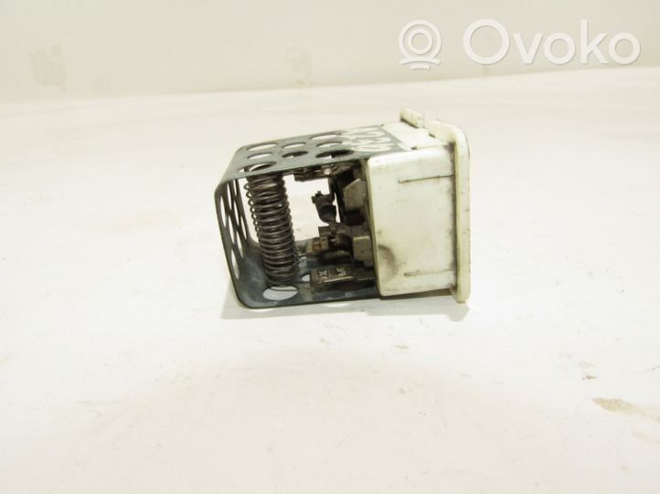 Opel Astra H Heater blower fan relay 