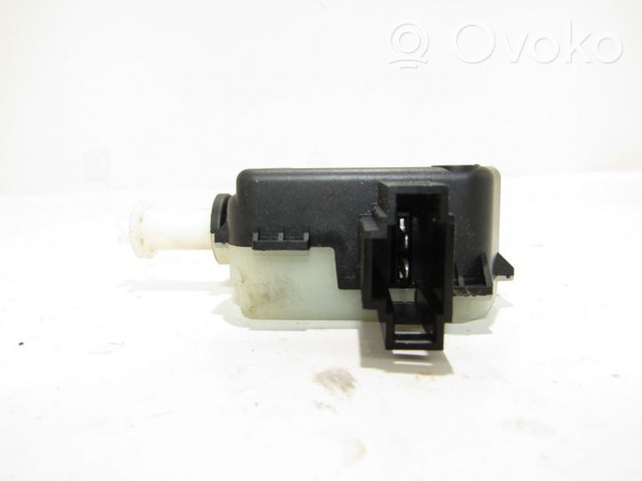 Volkswagen Jetta V Central locking motor 