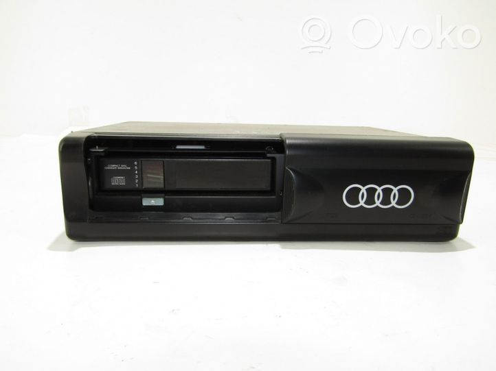 Audi A6 S6 C4 4A CD/DVD-vaihdin 