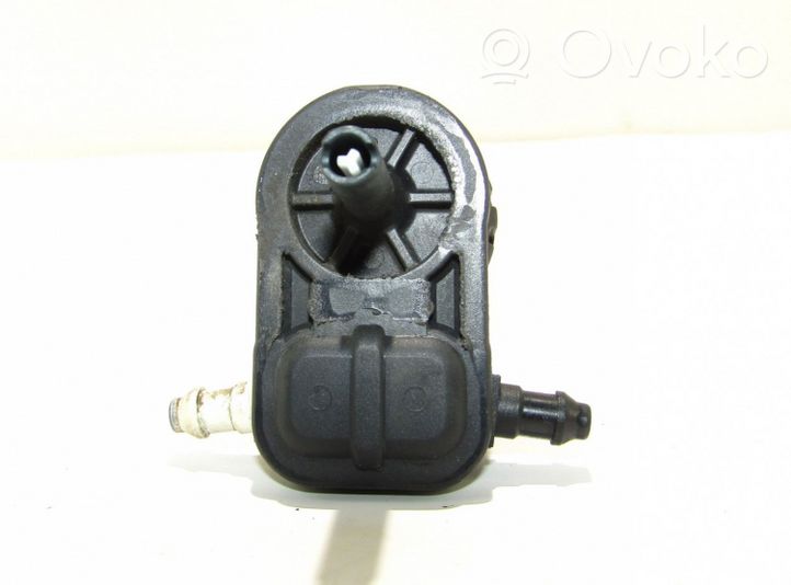 Volkswagen Scirocco Windscreen/windshield washer pump 