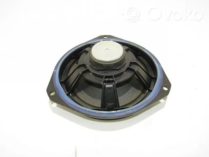 Fiat 500X Rear door speaker 