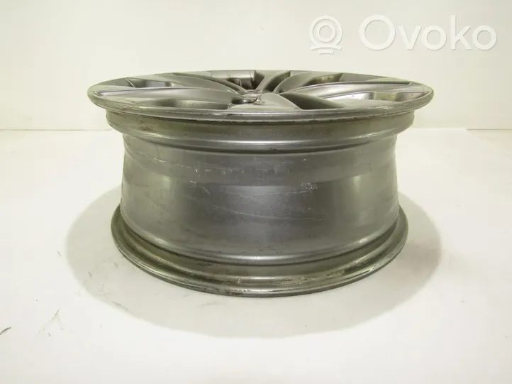 Hyundai Santa Fe R17 alloy rim 