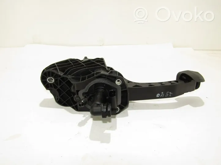 Volkswagen Golf VI Clutch pedal 