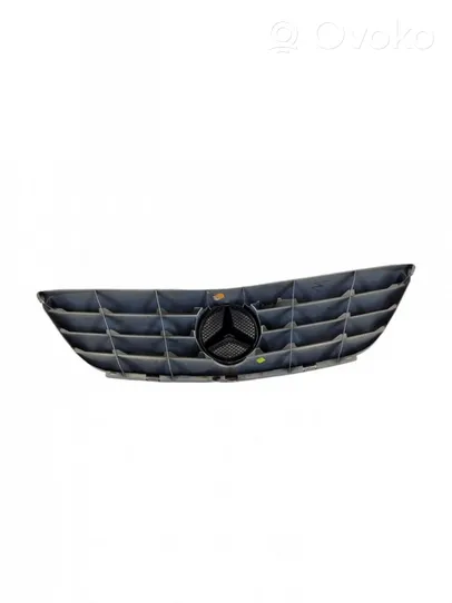 Mercedes-Benz B W245 Atrapa chłodnicy / Grill 