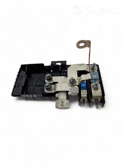 Mercedes-Benz A W176 Fuse module 