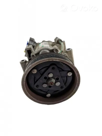 Renault Twingo II Air conditioning (A/C) compressor (pump) 